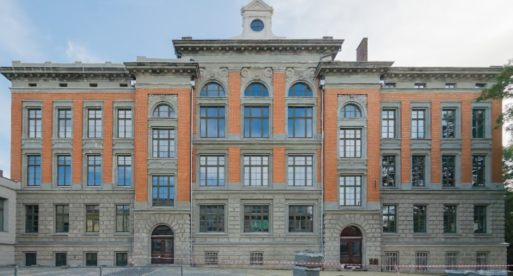 Nadzór Inwestorski na potrzeby przebudowy obiektu „Szkoła Realna” w Sosnowcu pod Sąd Okręgowy dla Faktoria sp. z o.o.; 2021-2022